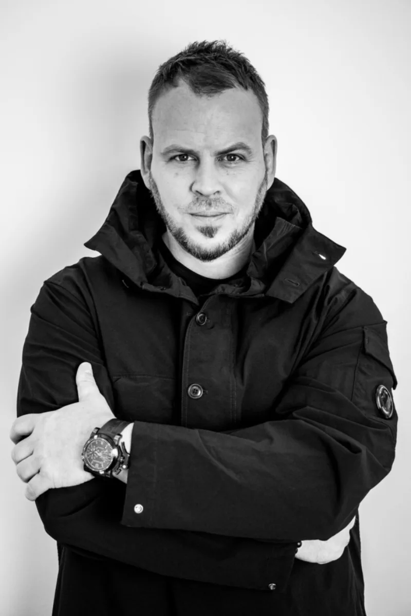 Giles Kristian